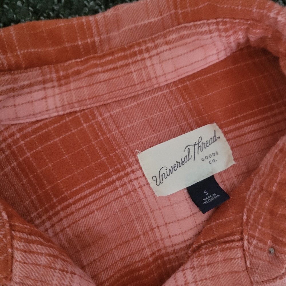 Flannel - Picture 2 of 4